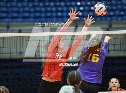 Thumbnail 1 in Lavaca vs Mansfield (AAA 2A State Final) photogallery.