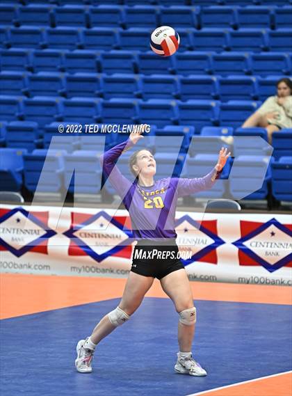 Thumbnail 3 in Lavaca vs Mansfield (AAA 2A State Final) photogallery.