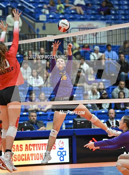 Thumbnail 1 in Lavaca vs Mansfield (AAA 2A State Final) photogallery.