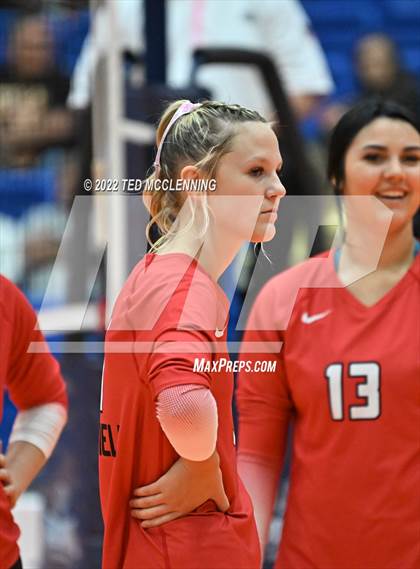 Thumbnail 3 in Lavaca vs Mansfield (AAA 2A State Final) photogallery.