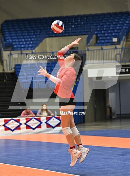 Thumbnail 3 in Lavaca vs Mansfield (AAA 2A State Final) photogallery.