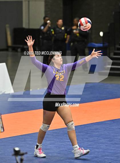 Thumbnail 1 in Lavaca vs Mansfield (AAA 2A State Final) photogallery.