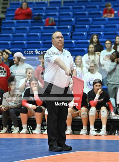 Thumbnail 3 in Lavaca vs Mansfield (AAA 2A State Final) photogallery.
