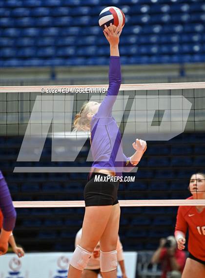 Thumbnail 2 in Lavaca vs Mansfield (AAA 2A State Final) photogallery.