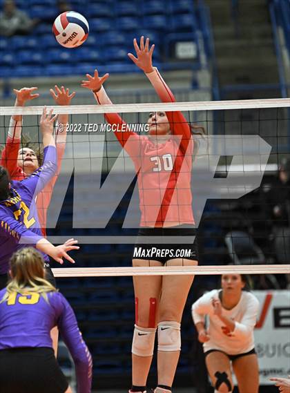 Thumbnail 1 in Lavaca vs Mansfield (AAA 2A State Final) photogallery.