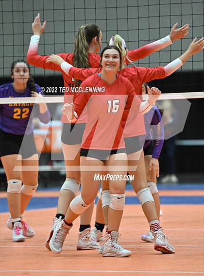 Thumbnail 3 in Lavaca vs Mansfield (AAA 2A State Final) photogallery.