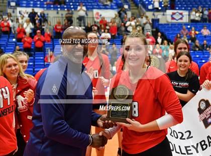 Thumbnail 2 in Lavaca vs Mansfield (AAA 2A State Final) photogallery.