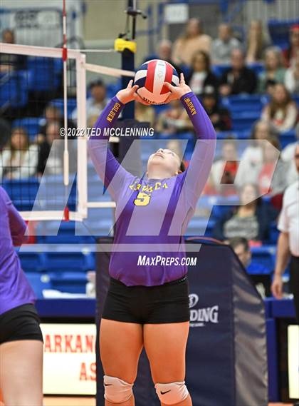 Thumbnail 3 in Lavaca vs Mansfield (AAA 2A State Final) photogallery.