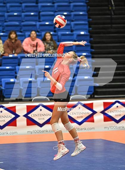 Thumbnail 2 in Lavaca vs Mansfield (AAA 2A State Final) photogallery.