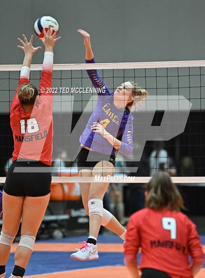 Thumbnail 3 in Lavaca vs Mansfield (AAA 2A State Final) photogallery.