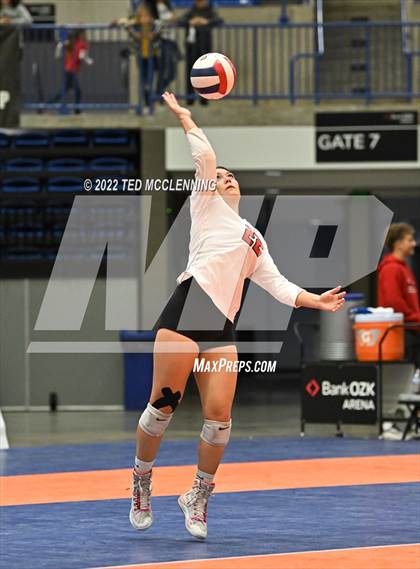 Thumbnail 2 in Lavaca vs Mansfield (AAA 2A State Final) photogallery.