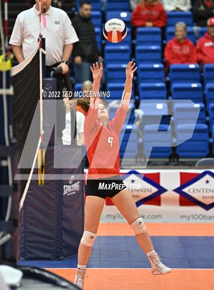 Thumbnail 1 in Lavaca vs Mansfield (AAA 2A State Final) photogallery.