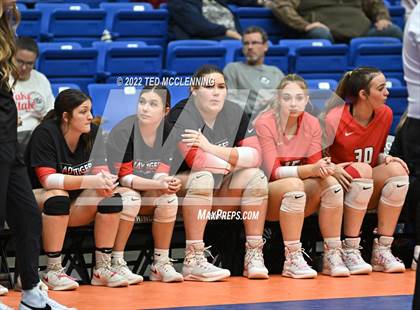 Thumbnail 2 in Lavaca vs Mansfield (AAA 2A State Final) photogallery.