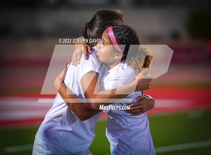 Thumbnail 3 in Salpointe Catholic vs. Walden Grove (AIA 4A Final) photogallery.