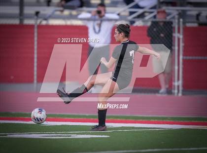 Thumbnail 3 in Salpointe Catholic vs. Walden Grove (AIA 4A Final) photogallery.