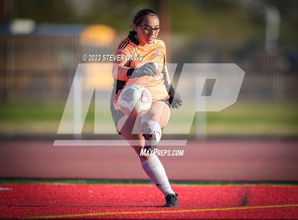 Thumbnail 2 in Salpointe Catholic vs. Walden Grove (AIA 4A Final) photogallery.