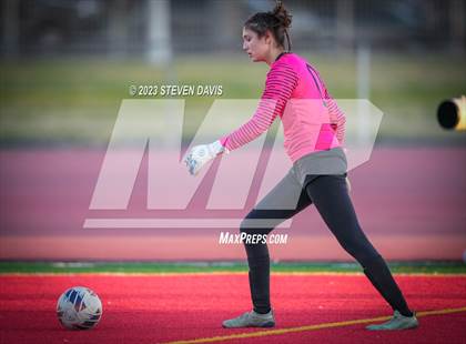 Thumbnail 3 in Salpointe Catholic vs. Walden Grove (AIA 4A Final) photogallery.
