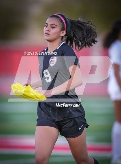 Thumbnail 2 in Salpointe Catholic vs. Walden Grove (AIA 4A Final) photogallery.