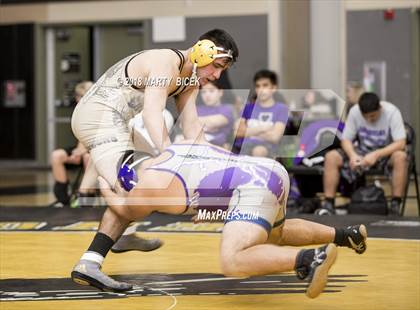 Thumbnail 1 in Johansen @ Enochs photogallery.
