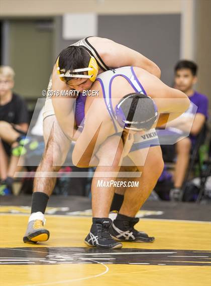 Thumbnail 1 in Johansen @ Enochs photogallery.