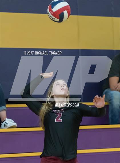 Thumbnail 1 in Colusa vs. Redding Christian photogallery.