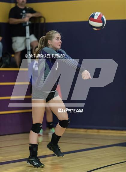 Thumbnail 1 in Colusa vs. Redding Christian photogallery.
