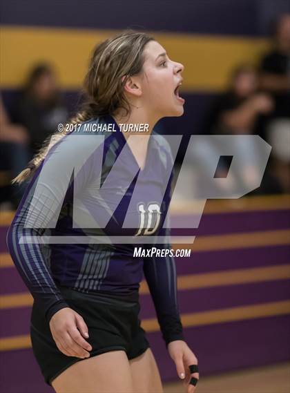 Thumbnail 2 in Colusa vs. Redding Christian photogallery.