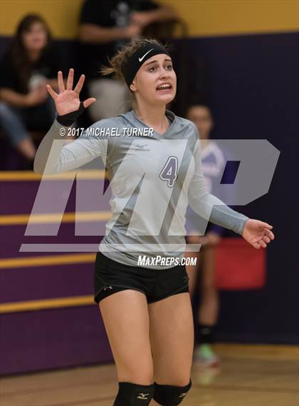 Thumbnail 1 in Colusa vs. Redding Christian photogallery.