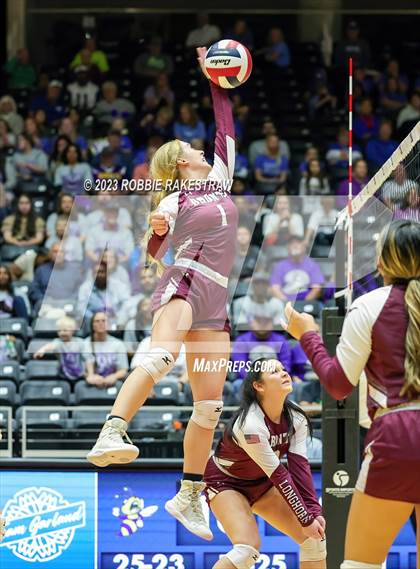 Thumbnail 2 in Harrold vs. Bronte (UIL 1A Volleyball Semifinal) photogallery.