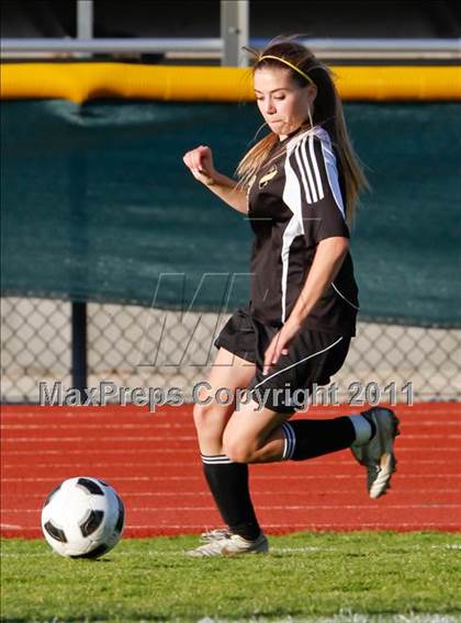 Thumbnail 1 in Newbury Park @ Moorpark photogallery.