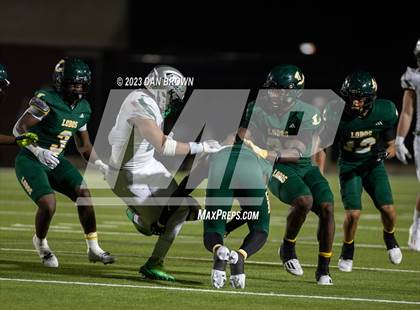 Thumbnail 3 in Reedy vs. Longview (UIL 5A  Area Playoff) photogallery.