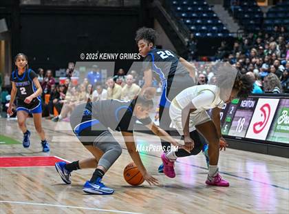 Thumbnail 2 in Newton vs. Grayson GHSA 6A Championship) photogallery.