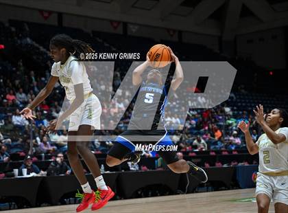 Thumbnail 3 in Newton vs. Grayson GHSA 6A Championship) photogallery.