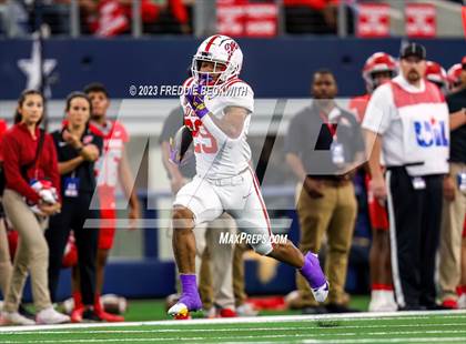 Thumbnail 1 in Duncanville @ North Shore (UIL 6A D1 Football Final) photogallery.