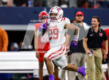 Thumbnail 1 in Duncanville @ North Shore (UIL 6A D1 Football Final) photogallery.