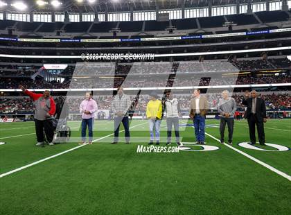 Thumbnail 3 in Duncanville @ North Shore (UIL 6A D1 Football Final) photogallery.