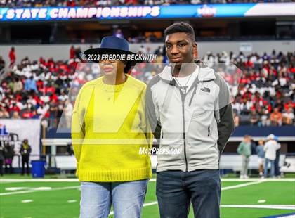 Thumbnail 1 in Duncanville @ North Shore (UIL 6A D1 Football Final) photogallery.