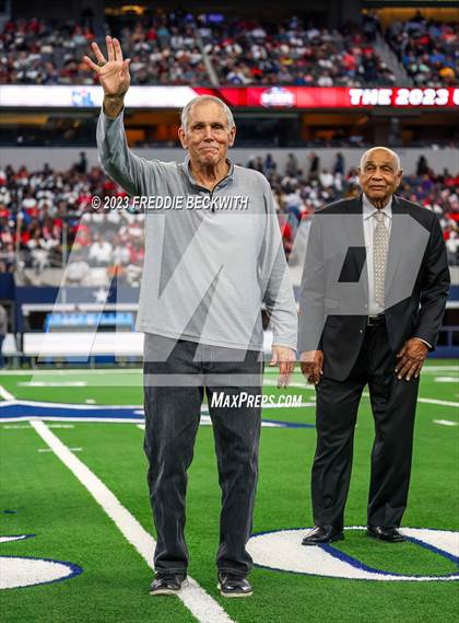 Thumbnail 1 in Duncanville @ North Shore (UIL 6A D1 Football Final) photogallery.