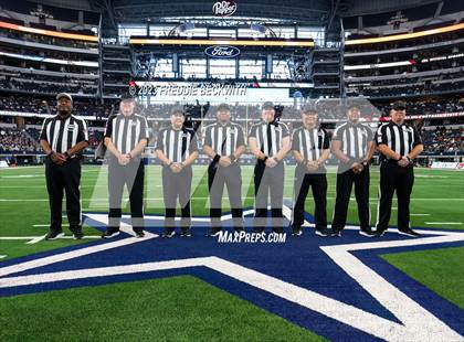 Thumbnail 2 in Duncanville @ North Shore (UIL 6A D1 Football Final) photogallery.
