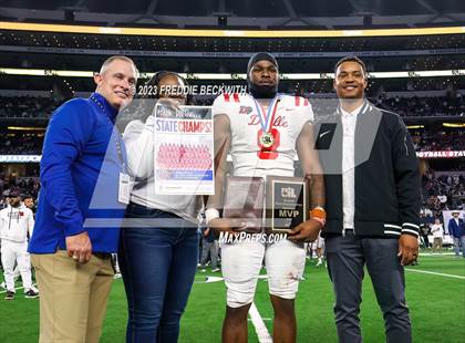 Thumbnail 2 in Duncanville @ North Shore (UIL 6A D1 Football Final) photogallery.