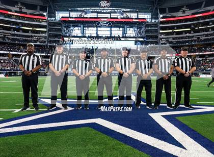 Thumbnail 1 in Duncanville @ North Shore (UIL 6A D1 Football Final) photogallery.