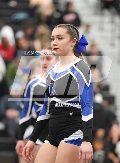 Thumbnail 3 in Rochester vs. Royal Oak (MHSAA Districts) photogallery.