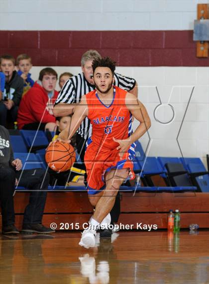 Thumbnail 3 in Goreville vs Christopher (Sesser-Valier Holiday Tournament) photogallery.