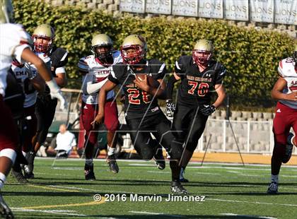 Thumbnail 1 in Oaks Christian vs. Alemany photogallery.