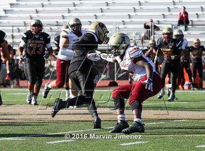Thumbnail 3 in Oaks Christian vs. Alemany photogallery.