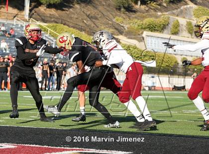 Thumbnail 1 in Oaks Christian vs. Alemany photogallery.