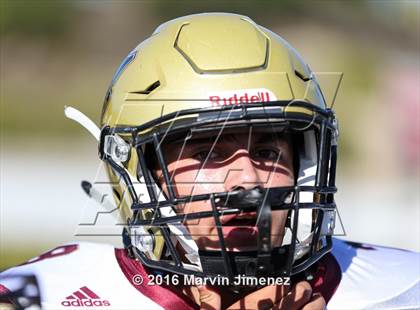 Thumbnail 3 in Oaks Christian vs. Alemany photogallery.