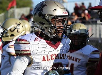 Thumbnail 3 in Oaks Christian vs. Alemany photogallery.