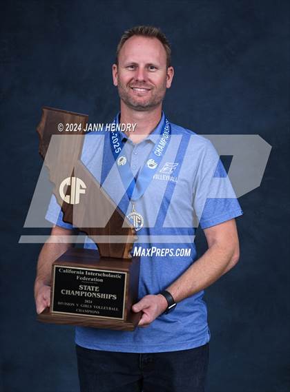 Thumbnail 3 in Immanuel vs Bell Gardens (CIF Division 5 Final Awards) photogallery.