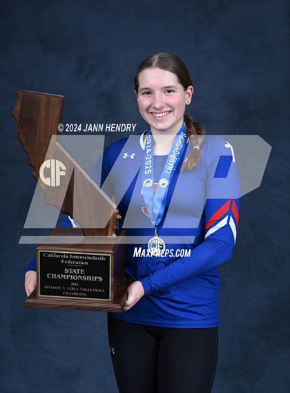Thumbnail 1 in Immanuel vs Bell Gardens (CIF Division 5 Final Awards) photogallery.